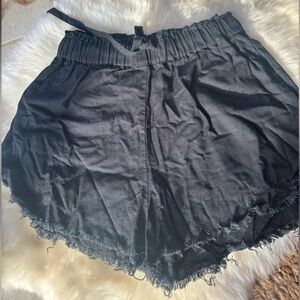 Shore Linen Shorts